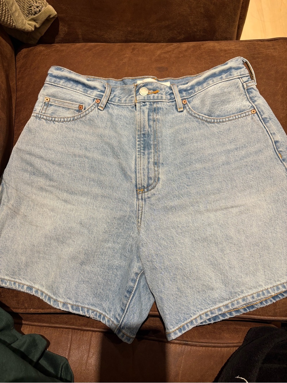 Aritzia Denim Forum 90s Vintage Baggy Light Blue Denim High-Rise Shorts